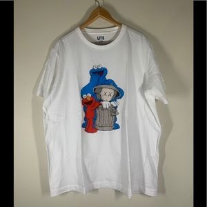 Kaws / Sesame Street Uniqlo